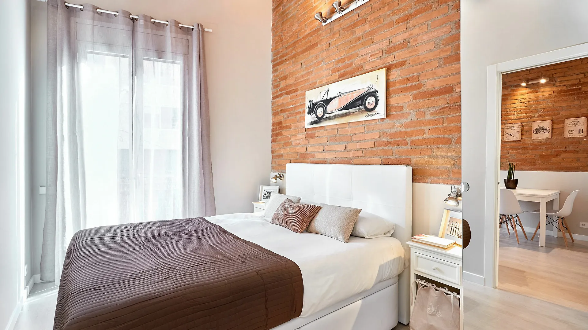 Urban District - Vintage Suites Barcelona