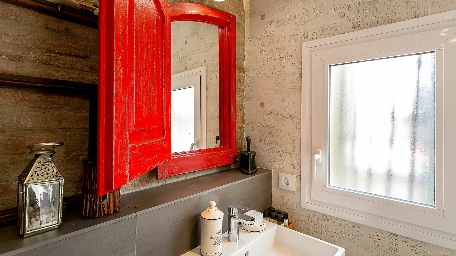 Urban District - Vintage Suites Barcelona Hotel