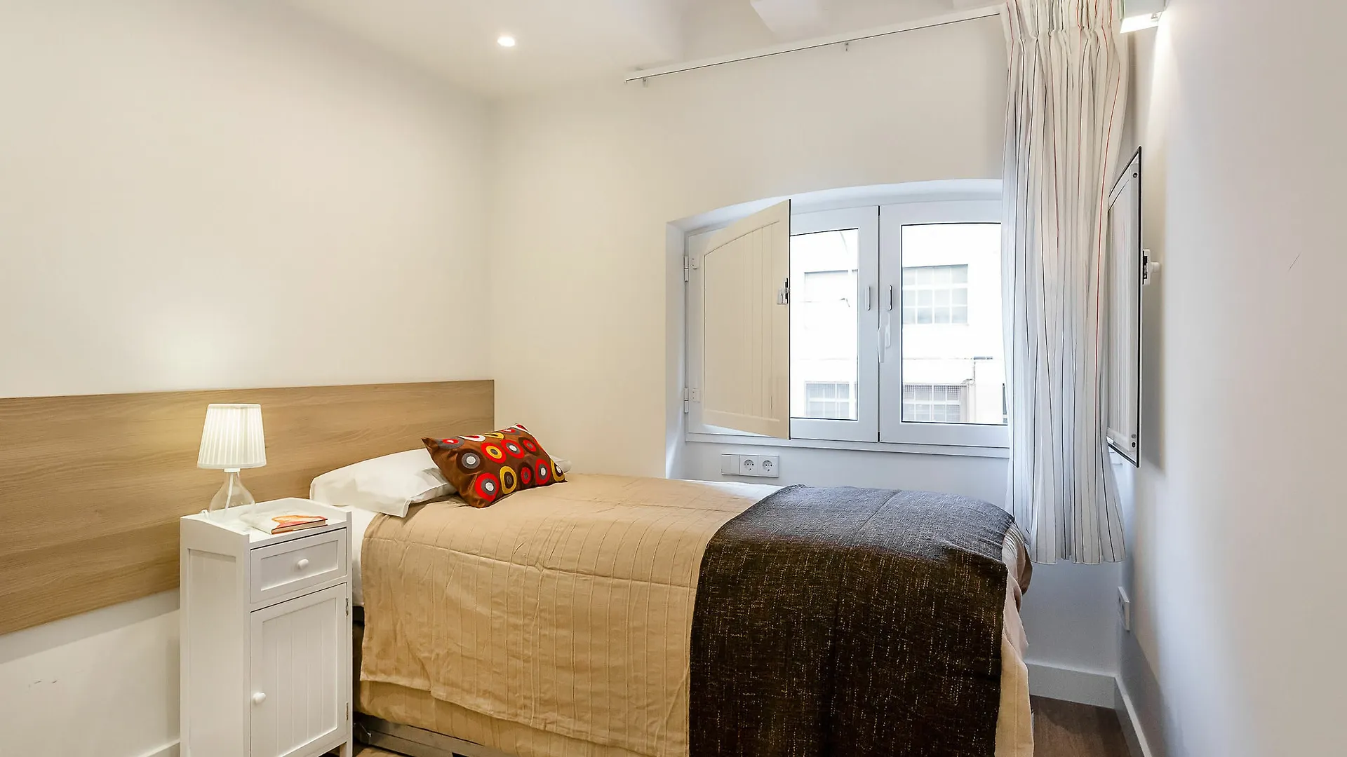 Urban District - Vintage Suites Barcelona Hotel